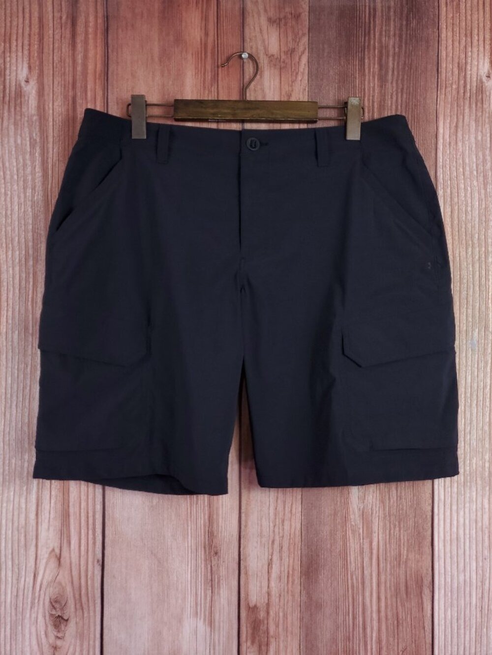 Under Armour Mens 38 Fish Hunter Cargo Shorts Fishing Outdoor Stretch Loose Fit